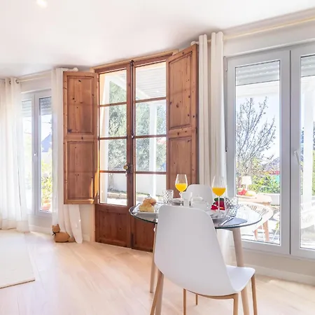 Daire Window